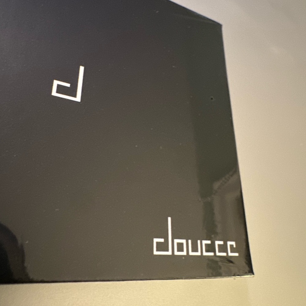 ☘️ Doucce New On The Go Makeup Palette Eyeshadows Highlighter & Blush - Picture 5 of 9